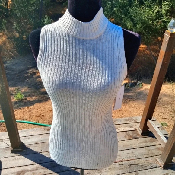 FRENCH CONNECTION NWT $88 - Picture 5 of 10